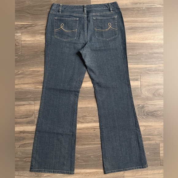 LOFT Fit & Flare Jeans Size 12L - Picture 2 of 7